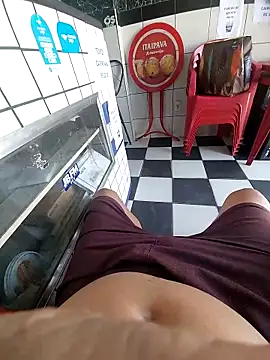 andrerj22 online show from November 13, 2025, 5:17 pm