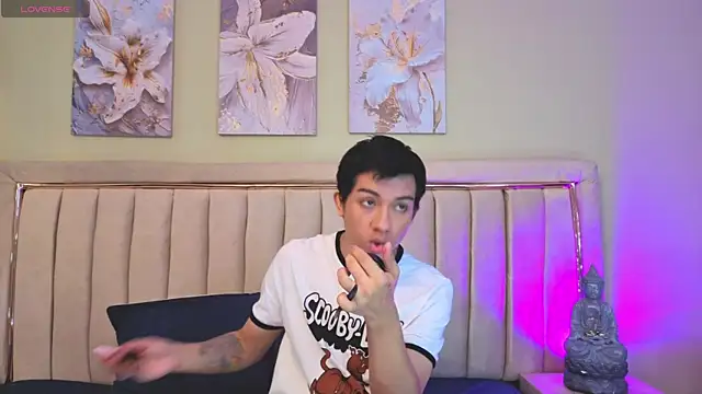 Snapshot of Jessyy_Mateus chatting on October 15, 2025, 4:33 am Jessyy Mateus online show from October 15, 2025, 4:33 am