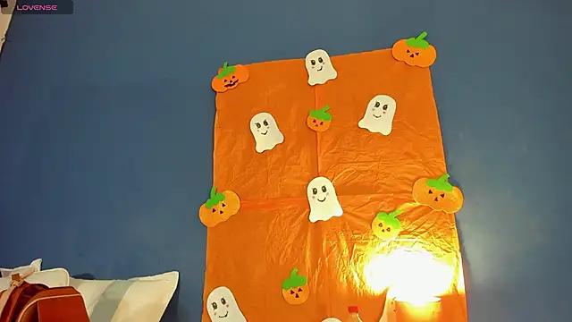 Snapshot of Grettel_w chatting on October 24, 2025, 7:24 pm Grettel w online show from October 24, 2025, 7:24 pm