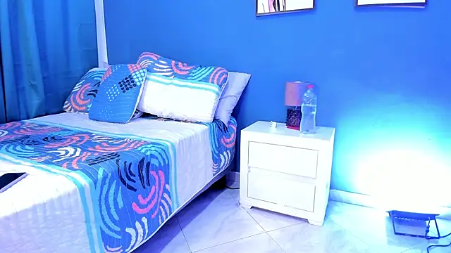 Snapshot of Grettel_w chatting on October 7, 2025, 7:59 pm Grettel w online show from October 7, 2025, 7:59 pm