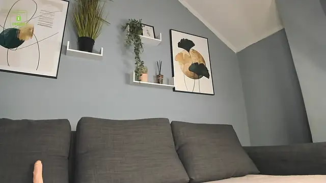 Zeyn Edwards online show from October 16, 2025, 11:18 am