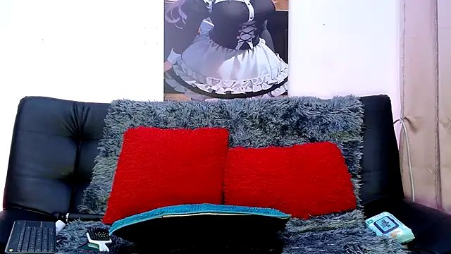 Snapshot of LAHILA_COOPERR chatting on October 8, 2025, 12:28 pm LAHILA COOPERR online show from October 8, 2025, 12:28 pm