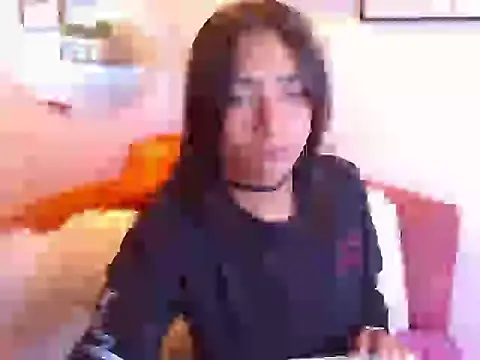 Snapshot of Aliciacute__ chatting on October 13, 2025, 7:48 pm Aliciacute   online show from October 13, 2025, 7:48 pm