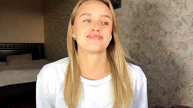 ElisabetLorney online show from September 23, 2025, 7:59 am