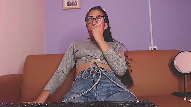 Snapshot of akisha_lims26 chatting on October 9, 2025, 1:00 pm akisha lims26 online show from October 9, 2025, 1:00 pm