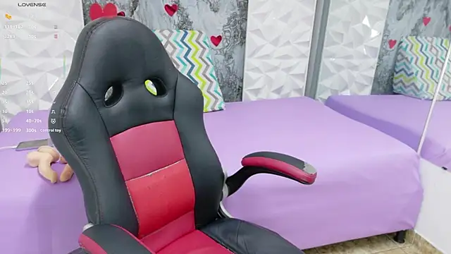 Snapshot of Lily__Rouse__ chatting on September 18, 2025, 2:42 pm Lily Rouse online show from September 18, 2025, 2:42 pm