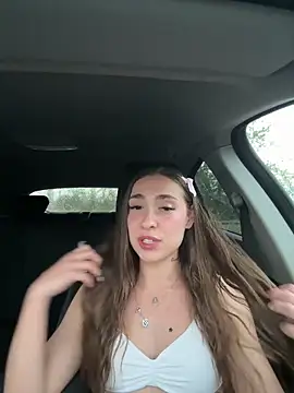 alicewonder 8 online show from April 12, 2026, 6:11 pm