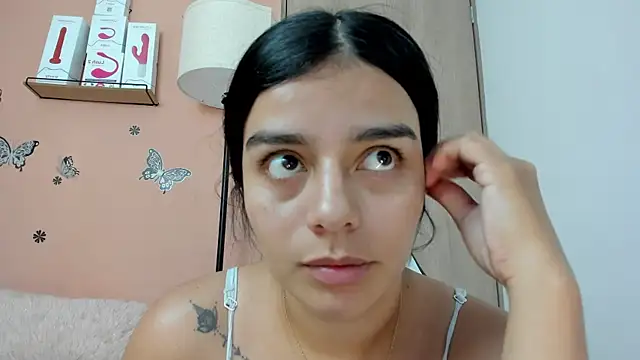 Snapshot of valerihouse chatting on January 23, 2025, 10:33 pm valerihouse online show from January 23, 2025, 10:33 pm