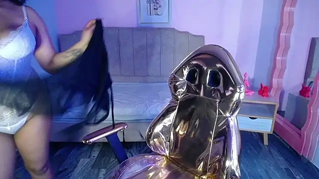 Snapshot of Vivi_rosse_ch chatting on September 28, 2025, 12:01 pm Vivi rosse ch online show from September 28, 2025, 12:01 pm