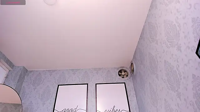 Snapshot of Scarleth_horny chatting on September 20, 2025, 8:03 pm Scarleth horny online show from September 20, 2025, 8:03 pm