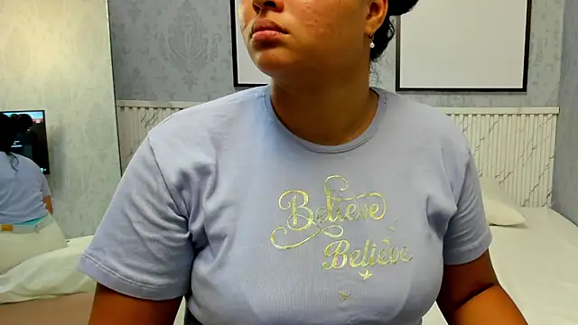 Snapshot of Scarleth_horny chatting on September 30, 2025, 10:49 pm Scarleth horny online show from September 30, 2025, 10:49 pm