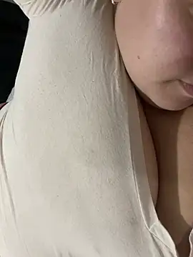 bruna438 online show from February 4, 2026, 2:06 am