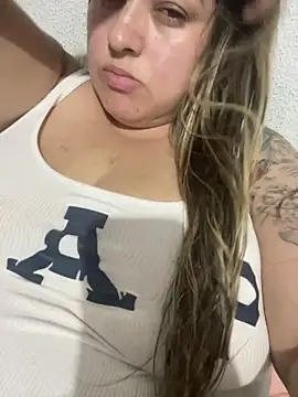 bruna438 online show from March 7, 2026, 12:39 am