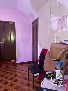 Snapshot of _Denisse444 chatting on September 19, 2025, 8:35 pm  Denisse444 online show from September 19, 2025, 8:35 pm