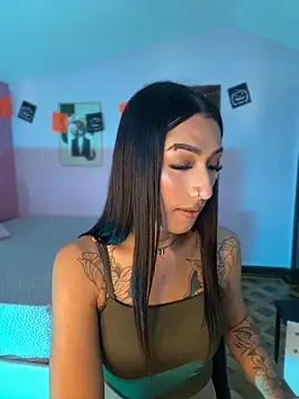 Snapshot of _Denisse444 chatting on October 14, 2025, 9:47 pm  Denisse444 online show from October 14, 2025, 9:47 pm