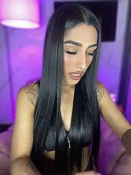Snapshot of _Denisse444 chatting on July 8, 2026, 10:32 pm Denisse444 online show from July 8, 2026, 10:32 pm