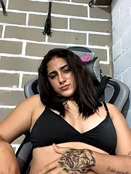 JessiBentz4 online show from September 9, 2025, 10:41 pm