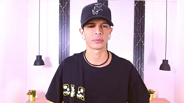 Franvill Trato online show from September 24, 2025, 7:20 pm