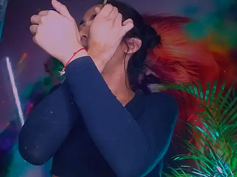 Snapshot of Cristal_Gem1 chatting on October 8, 2025, 9:37 pm Cristal Gem1 online show from October 8, 2025, 9:37 pm