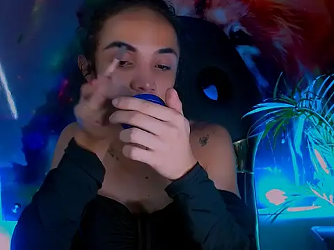 Snapshot of Cristal_Gem1 chatting on September 27, 2025, 12:17 am Cristal Gem1 online show from September 27, 2025, 12:17 am