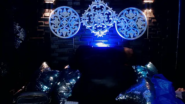 Cristal Gem1 online show from March 9, 2026, 6:55 pm