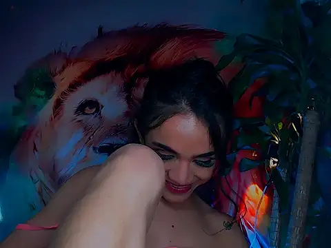 Cristal Gem1 online show from November 5, 2025, 10:51 am