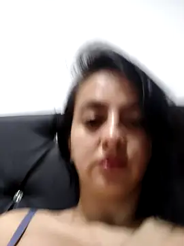 Snapshot of salo-rousee chatting on September 26, 2025, 12:01 pm salo-rousee online show from September 26, 2025, 12:01 pm