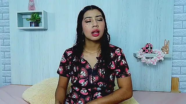 Victoriaa Stone online show from September 16, 2025, 1:39 am