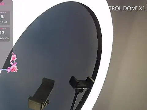 Snapshot of Glory_girl chatting on September 20, 2025, 1:32 am Glory girl online show from September 20, 2025, 1:32 am