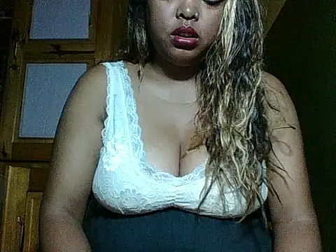 Snapshot of SEXY_METISE chatting on February 21, 2026, 1:40 am SEXY METISE online show from February 21, 2026, 1:40 am