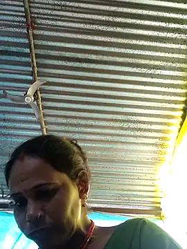 Snapshot of Pooja750 chatting on October 7, 2025, 1:50 am Pooja750 online show from October 7, 2025, 1:50 am