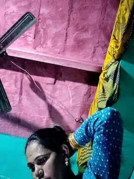 Snapshot of Pooja750 chatting on October 29, 2025, 8:30 pm Pooja750 online show from October 29, 2025, 8:30 pm