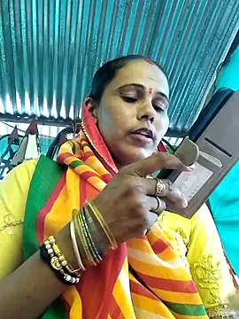 Snapshot of Pooja750 chatting on September 16, 2025, 9:10 am Pooja750 online show from September 16, 2025, 9:10 am