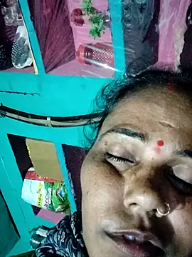 Snapshot of Pooja750 chatting on October 22, 2025, 11:47 pm Pooja750 online show from October 22, 2025, 11:47 pm