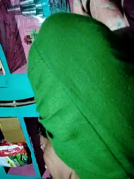 Snapshot of Pooja750 chatting on October 24, 2025, 8:52 pm Pooja750 online show from October 24, 2025, 8:52 pm