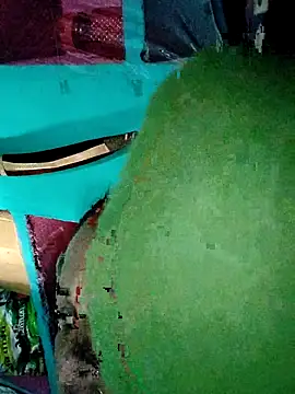 Pooja750 online show from November 9, 2025, 6:39 am