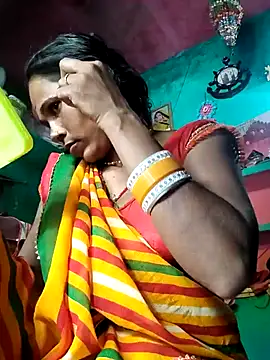 Snapshot of Pooja750 chatting on September 29, 2025, 5:47 am Pooja750 online show from September 29, 2025, 5:47 am