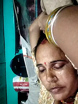 Snapshot of Pooja750 chatting on September 17, 2025, 5:59 pm Pooja750 online show from September 17, 2025, 5:59 pm