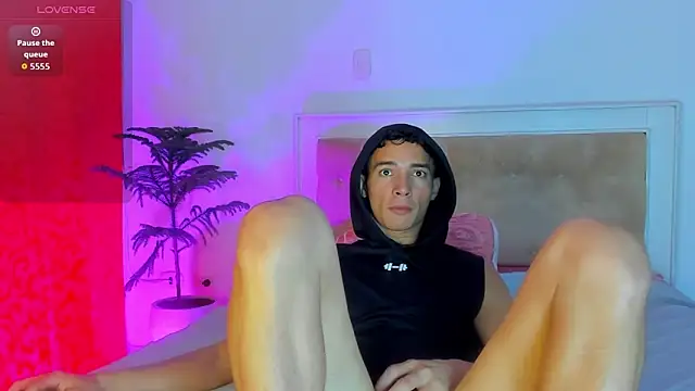 eroseliam online show from March 2, 2026, 12:55 am