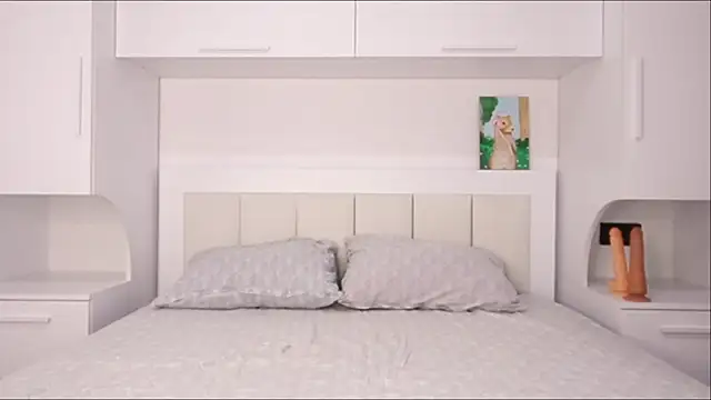 Snapshot of liimeee chatting on October 23, 2025, 4:44 am liimeee online show from October 23, 2025, 4:44 am