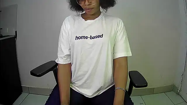 Snapshot of GingerGlow94 chatting on September 13, 2025, 4:51 pm GingerGlow94 online show from September 13, 2025, 4:51 pm