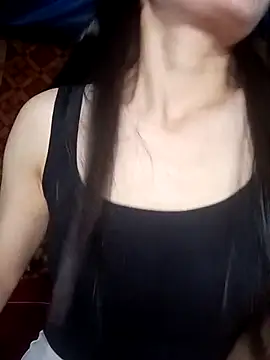 Snapshot of Vyvyy06 chatting on September 22, 2025, 1:28 pm Vyvyy06 online show from September 22, 2025, 1:28 pm