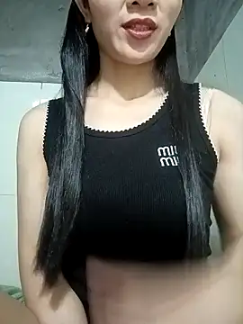 Snapshot of Vyvyy06 chatting on September 28, 2025, 12:06 am Vyvyy06 online show from September 28, 2025, 12:06 am