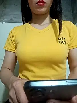 Snapshot of Vyvyy06 chatting on September 25, 2025, 7:03 am Vyvyy06 online show from September 25, 2025, 7:03 am