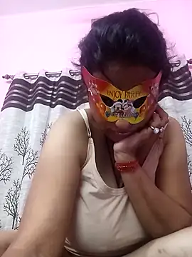 Snapshot of Gullapi chatting on September 8, 2025, 6:07 pm Gullapi online show from September 8, 2025, 6:07 pm