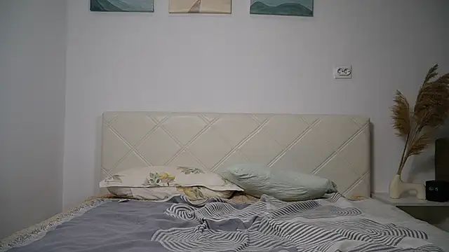 Snapshot of KaeliaScorch chatting on September 29, 2025, 1:17 pm KaeliaScorch online show from September 29, 2025, 1:17 pm