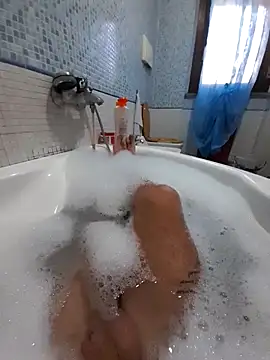 Snapshot of gigilola84 chatting on October 24, 2025, 9:41 am gigilola84 online show from October 24, 2025, 9:41 am