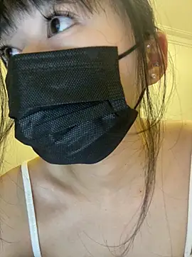 Snapshot of Minnie-2025 chatting on January 17, 2026, 6:22 pm Minnie-2025 online show from January 17, 2026, 6:22 pm