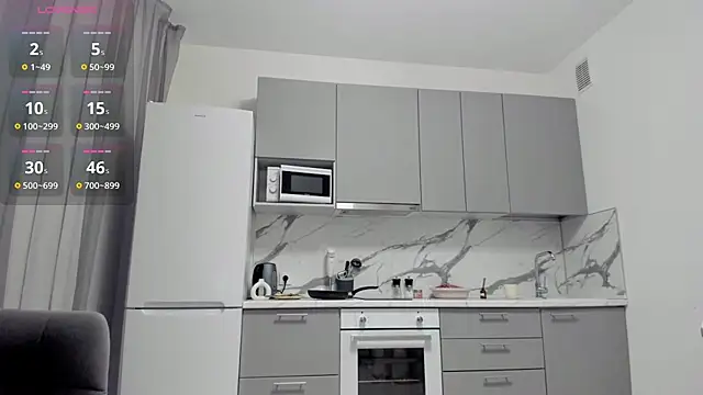 Snapshot of Miriamleroy_ chatting on October 13, 2025, 6:42 pm Miriamleroy online show from October 13, 2025, 6:42 pm