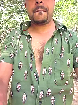 Snapshot of BindaasBong chatting on October 18, 2025, 7:10 am BindaasBong online show from October 18, 2025, 7:10 am